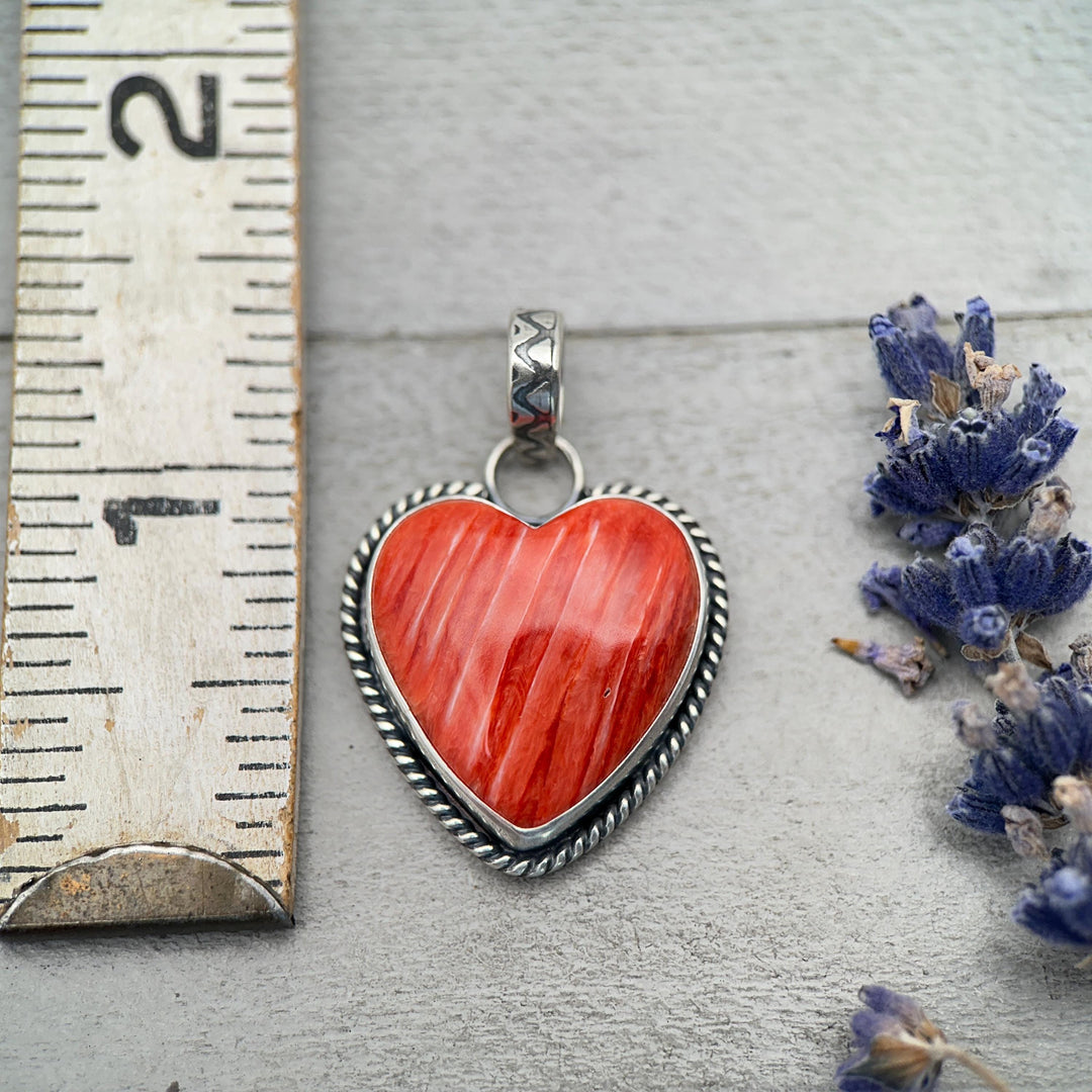 Red Spiny Oyster Shell Heart Pendant | Solid 925 Sterling Silver | Artisan Southwestern Jewelry - SunlightSilver