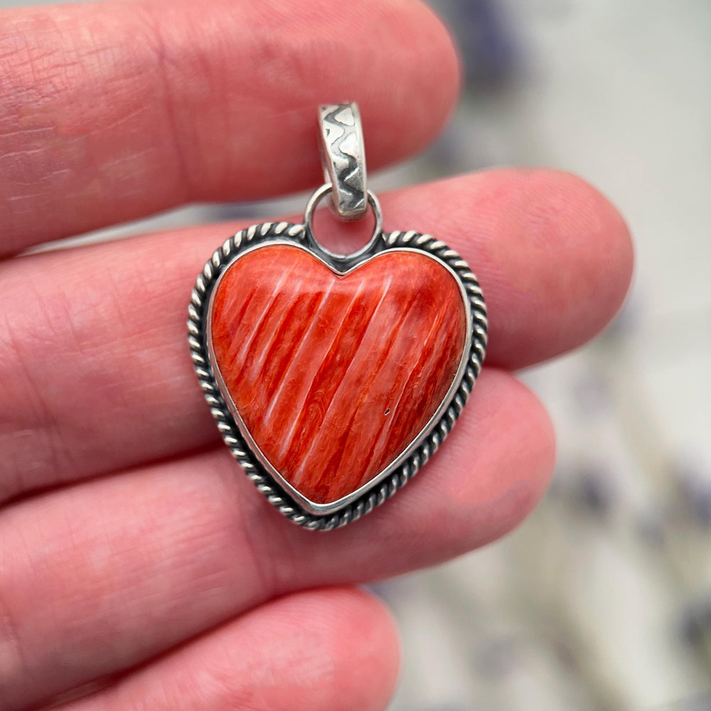 Red Spiny Oyster Shell Heart Pendant | Solid 925 Sterling Silver | Artisan Southwestern Jewelry - SunlightSilver