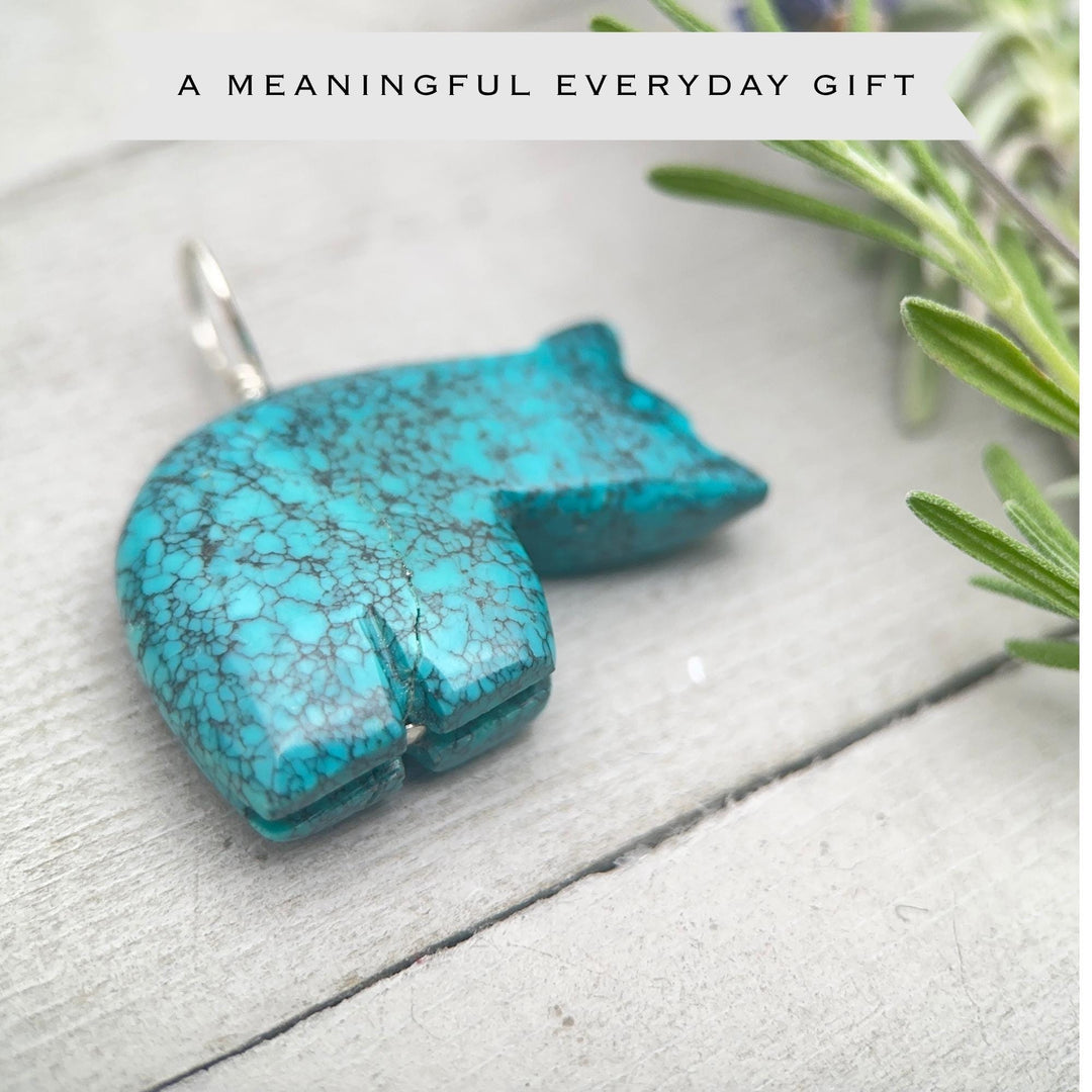 Vintage Zuni Carved Turquoise Bear Pendant – Solid 925 Sterling Silver - SunlightSilver