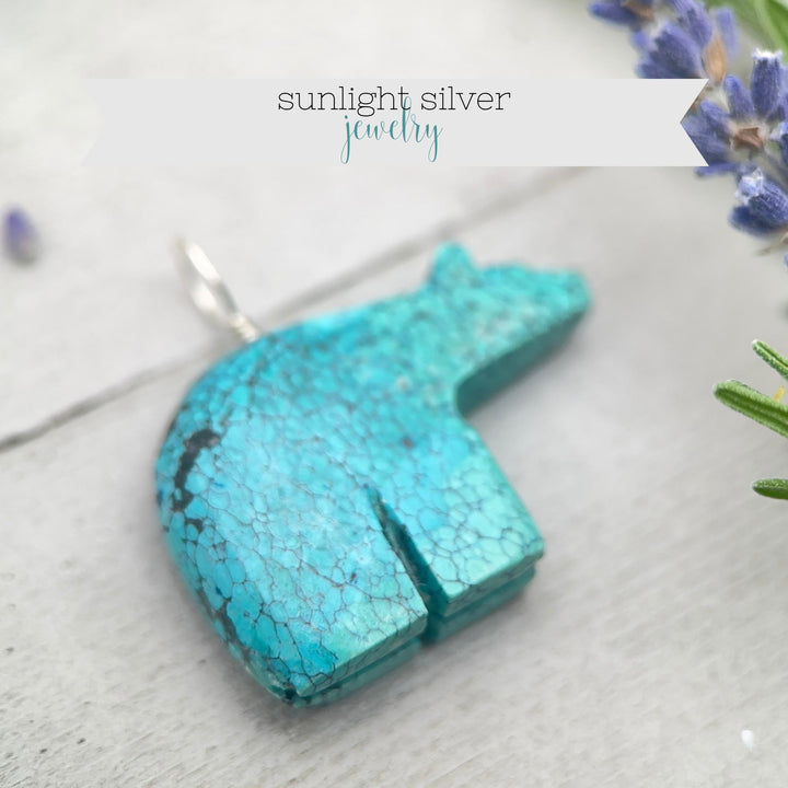 Vintage Zuni Carved Turquoise Bear Pendant – Solid 925 Sterling Silver - SunlightSilver