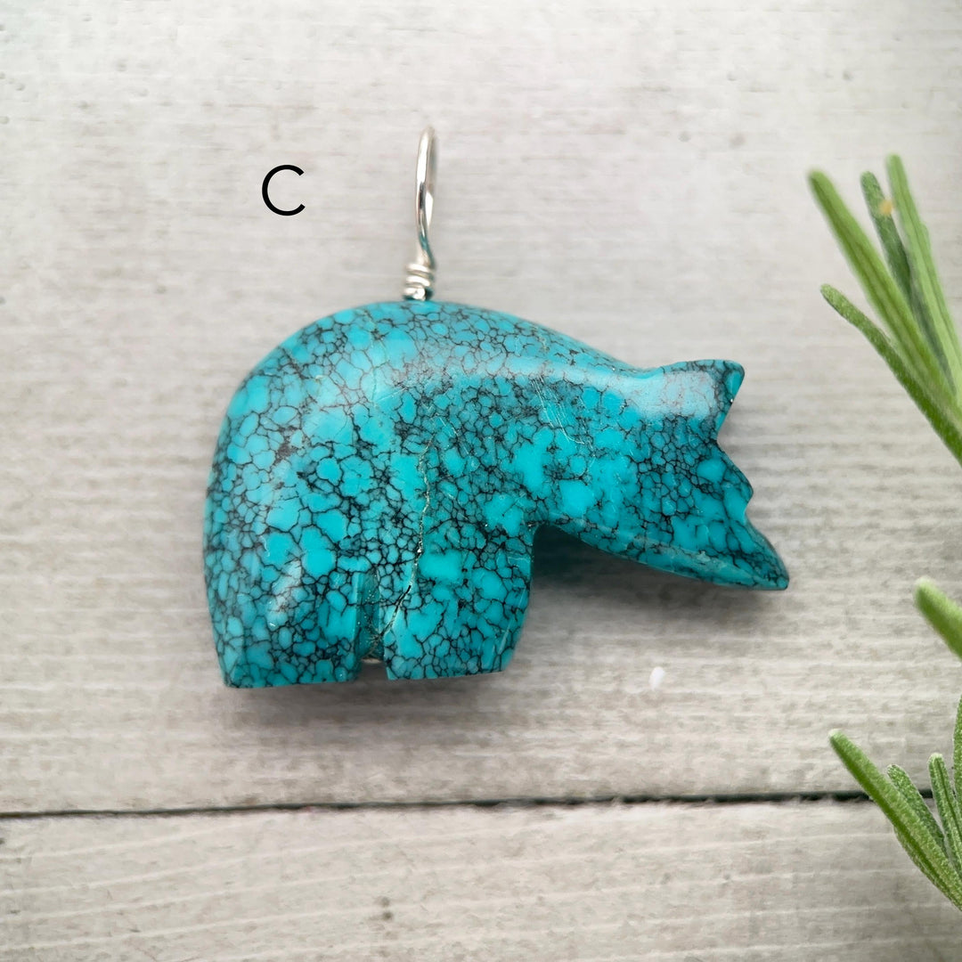 Vintage Zuni Carved Turquoise Bear Pendant – Solid 925 Sterling Silver - SunlightSilver