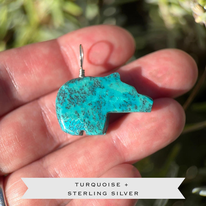 Turquoise Bear Pendant - Vintage Old Stock Zuni Carved – Solid 925 Sterling Silver - SunlightSilver