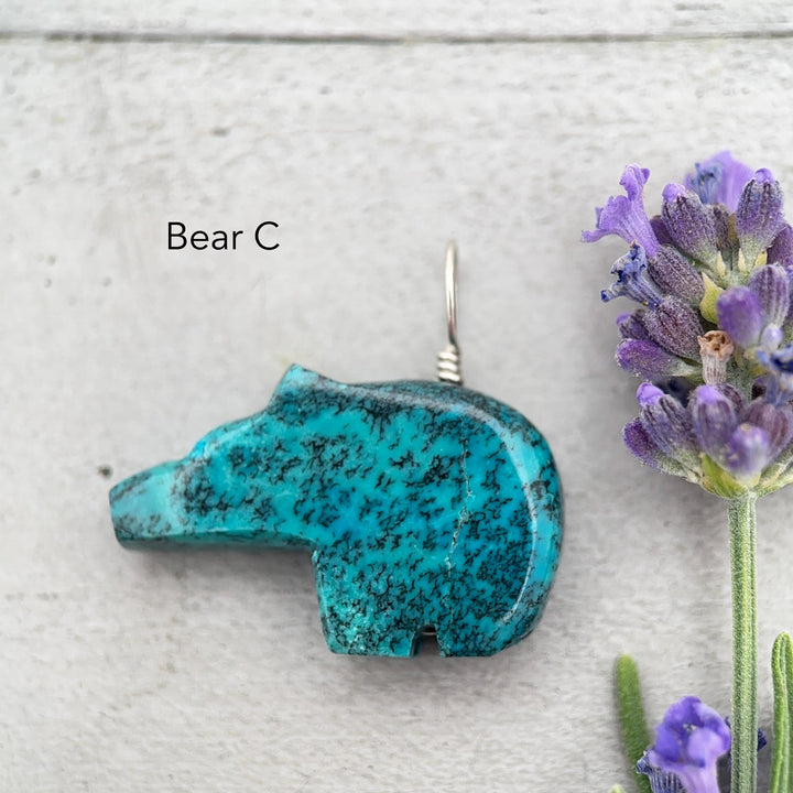 Turquoise Bear Pendant - Vintage Old Stock Zuni Carved – Solid 925 Sterling Silver - SunlightSilver