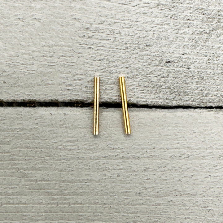 Bar Line Stud Earrings in 14K Yellow Gold Fill. T Studs, Staple, Line Earrings