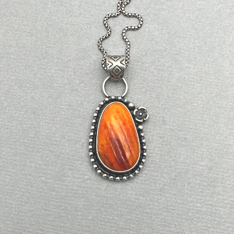 Orange Red Spiny Oyster and Sterling Silver Flower Pendant - SunlightSilver