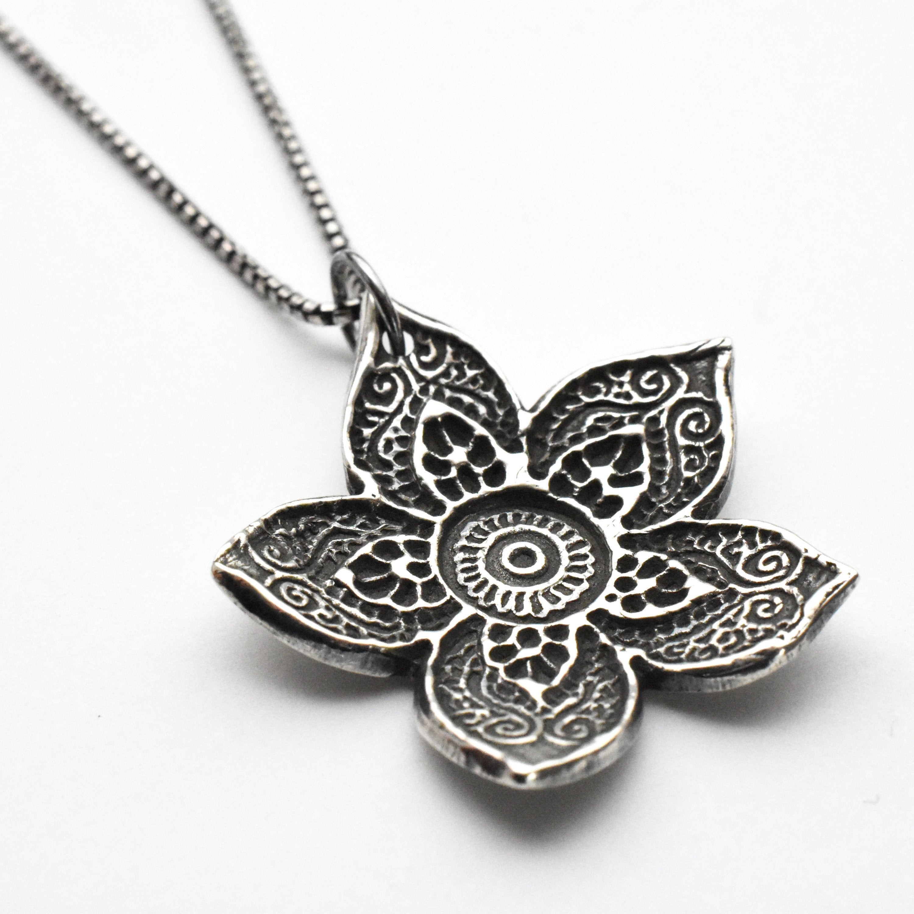 PuRui Punk Big Flower Pendant Necklace for Women Thin Metal Link Chain  Choker Charm Collar Jewelry On The Neck Party Girls New - AliExpress